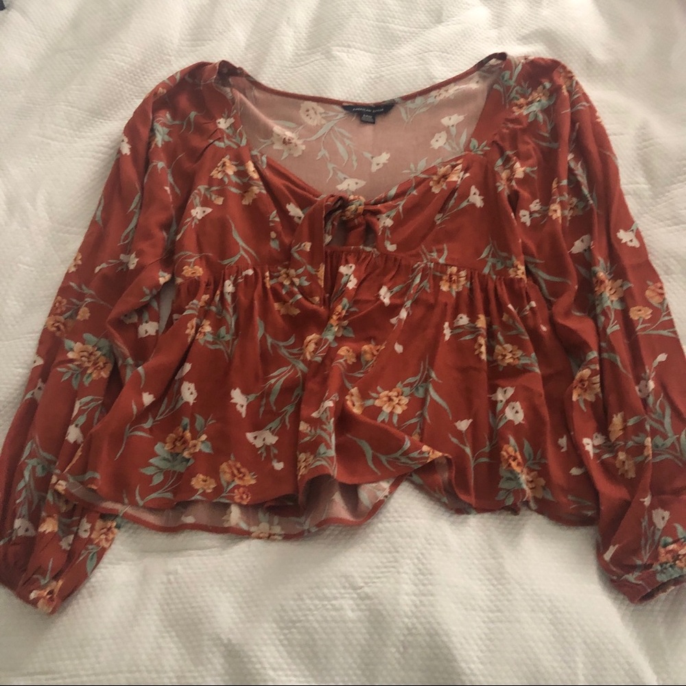 American Eagle floral top